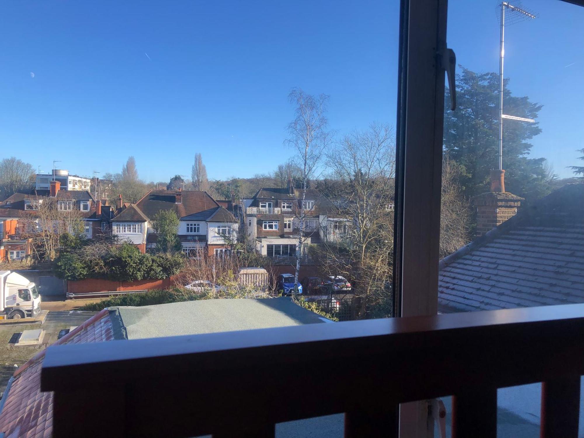 Апартаменты Peaceful Studio-Flat With Driveway In Golders Green Лондон Экстерьер фото