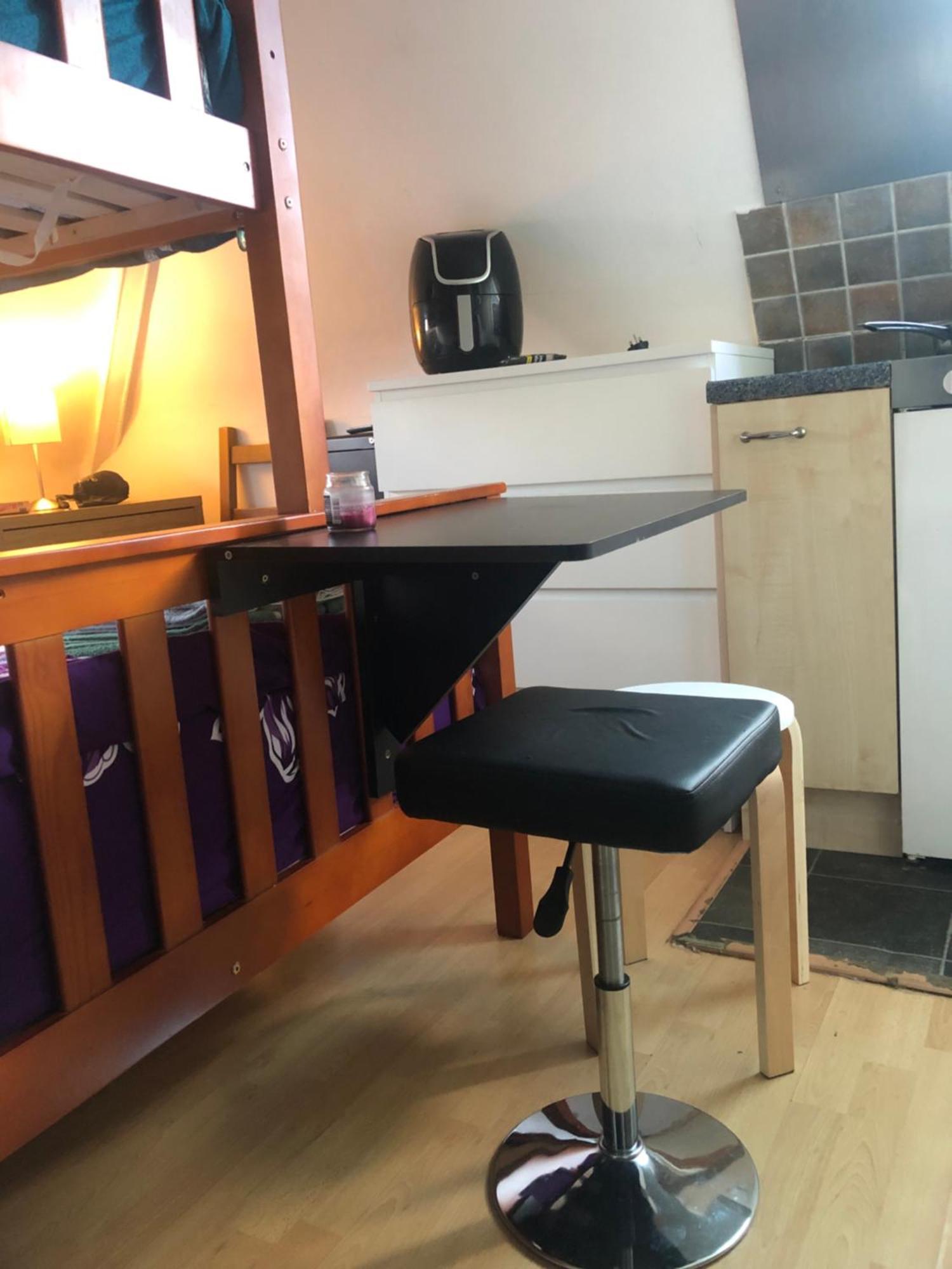 Апартаменты Peaceful Studio-Flat With Driveway In Golders Green Лондон Экстерьер фото