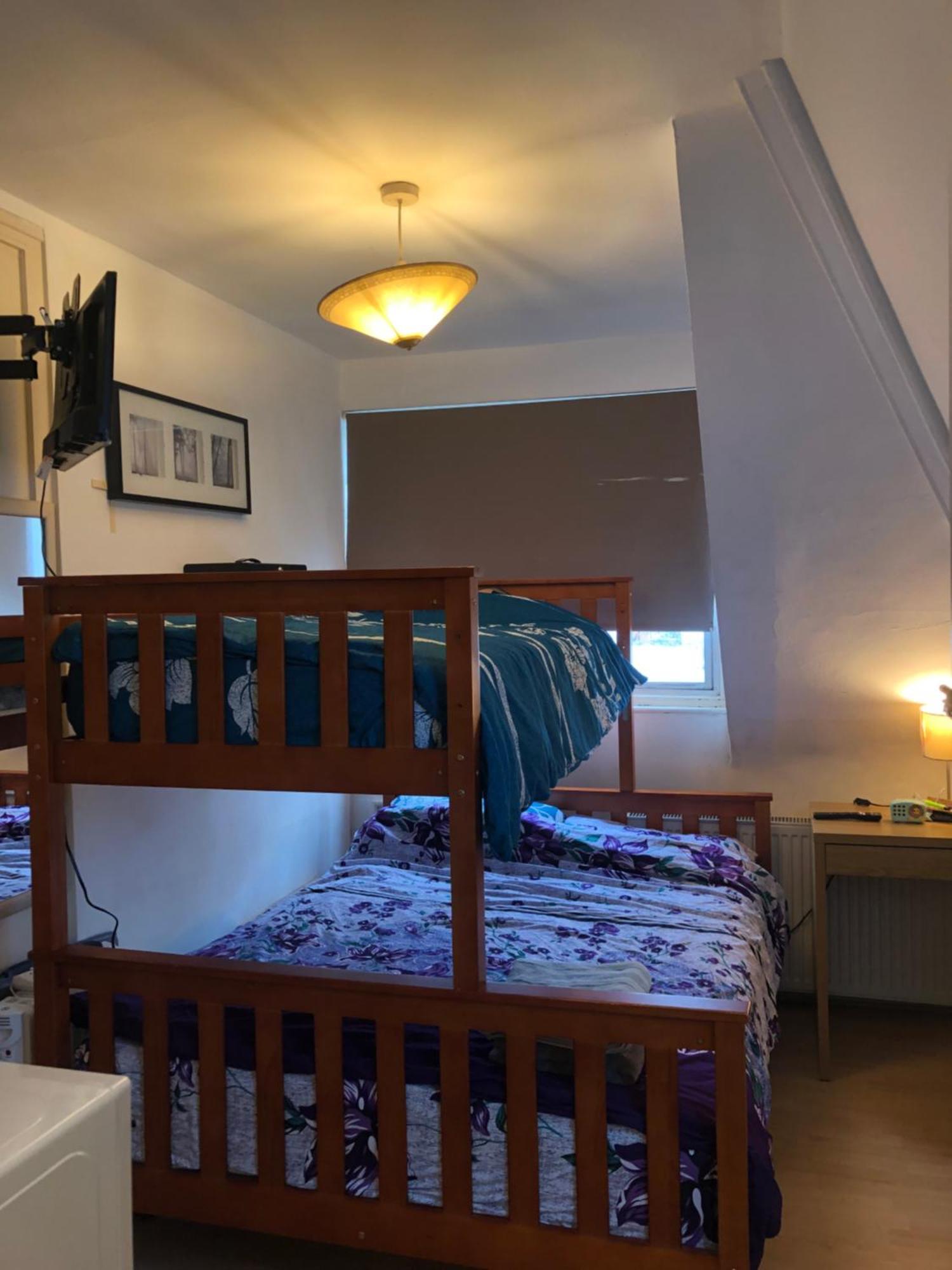 Апартаменты Peaceful Studio-Flat With Driveway In Golders Green Лондон Экстерьер фото